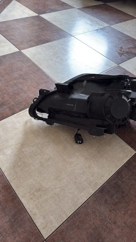 MITSUBISHI 8301D378 Правая фара в наличии Ужгород