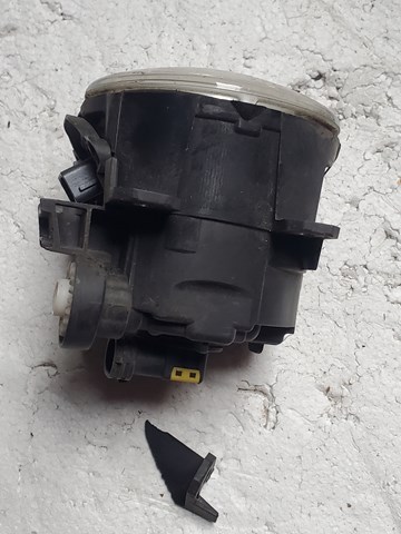 MITSUBISHI 8321A365 Противотуманки в наличии Львов