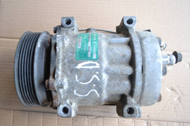 Компрессор кондиционера M613970 MITSUBISHI