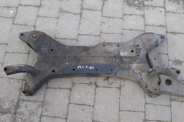 Балка передней подвески MN100292 MITSUBISHI