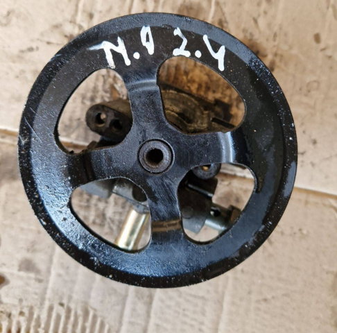 Насос ГУР MN100472 MITSUBISHI