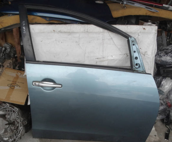 Пассажирская передняя дверь MN150852 MITSUBISHI