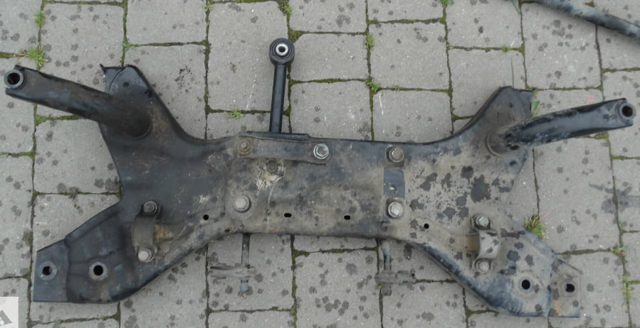 Подрамник передней подвески MR594001 MITSUBISHI