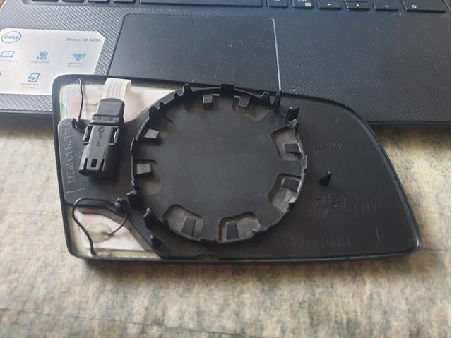 Стекло зеркала заднего вида, левого 51167168183 BMW
