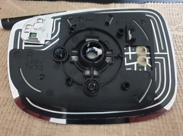 TK93691G1 Mazda Зеркальный элемент зеркала заднего вида правого