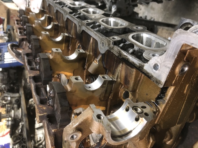 Головка двигателя 11127591617 BMW