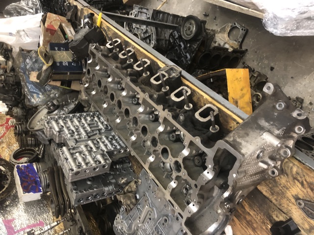 Головка цилиндров 11127806061 BMW