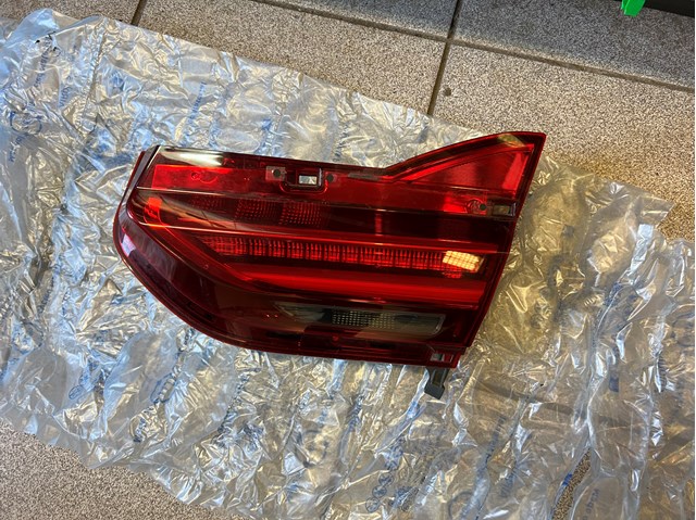 Фонарь задний внутренний правый 63217342970 BMW