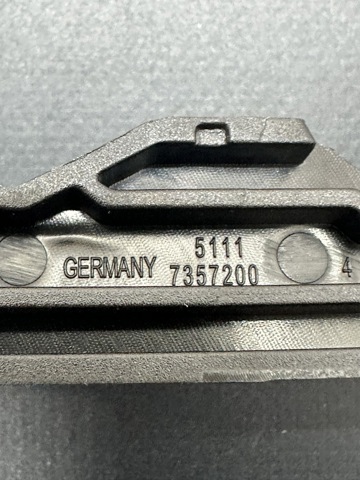 51117357200 BMW Кронштейн бампера переднего внешний правый купить в Ровно