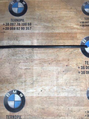 BMW 51357258294 Молдинг опускного стекла двери задней правой в наличии Чернигов