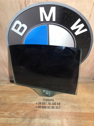 Стекло задней двери, правой 51357259822 BMW