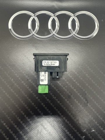 USB-разветвитель 5G0035222E VAG