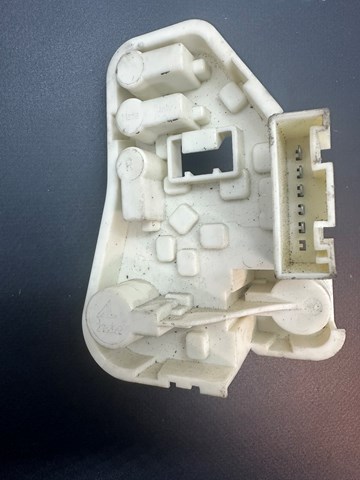 63217211214 BMW купить в Кривой Рог