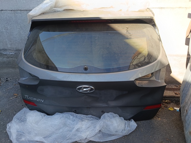 Задняя дверь 73700D7500 HYUNDAI
