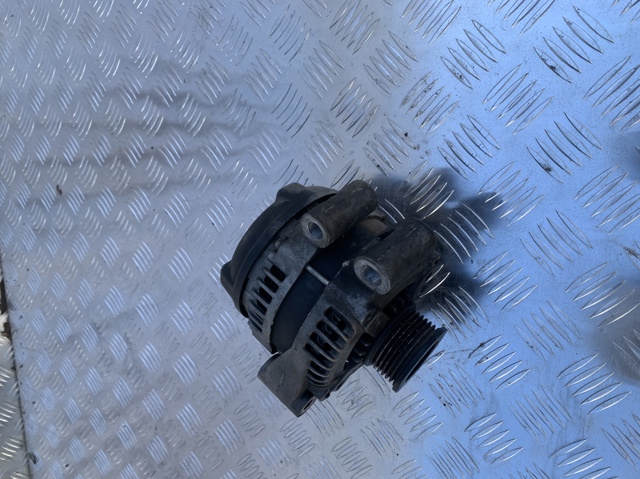 LR011231 LAND ROVER Генератор купить в Ужгород