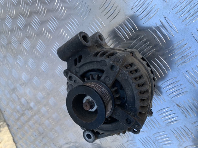 LR011231 LAND ROVER Генератор купить в Николаев