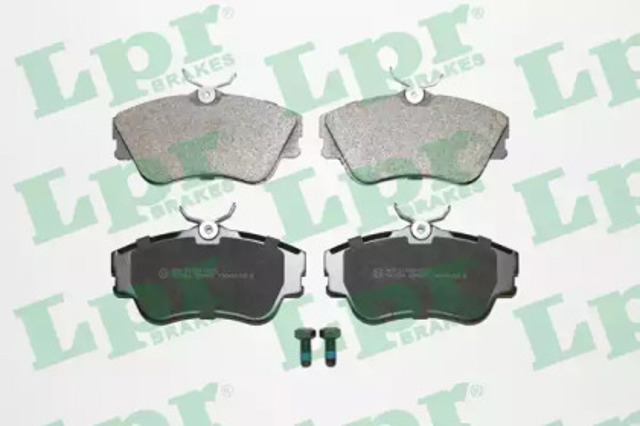 Передние тормозные колодки 05P605 LPR
