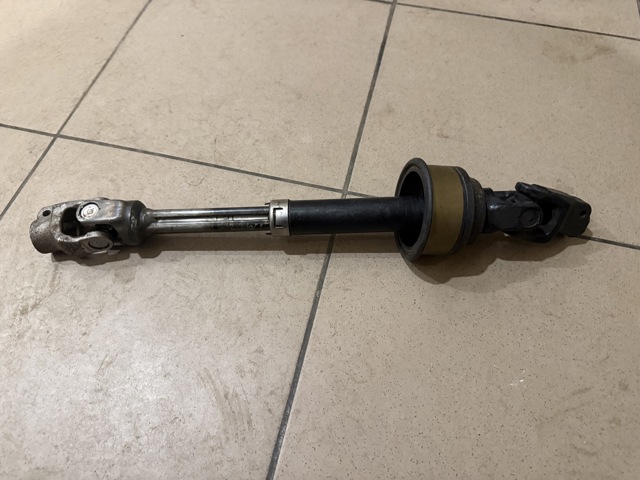 Вал рулевой колонки 452200T010 TOYOTA