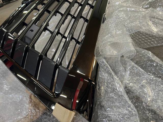 5310160G10 TOYOTA Решетка радиатора купить в Запорожье
