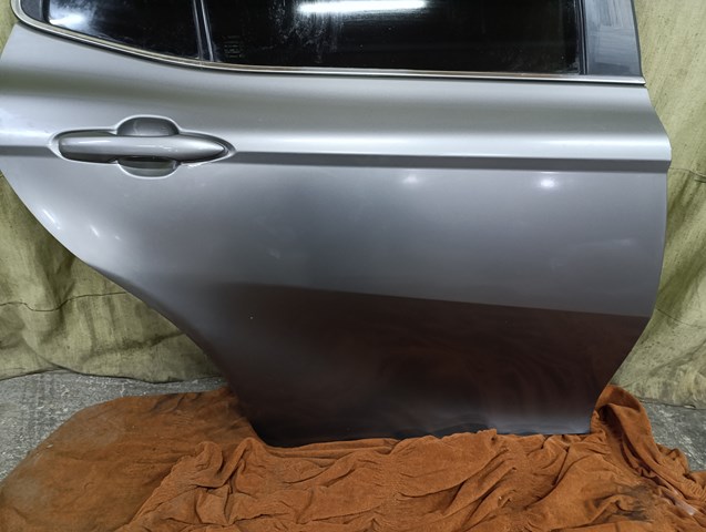 Дверь задняя, правая 6700333270 TOYOTA