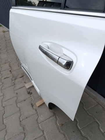 6700460490 TOYOTA Дверь задняя левая купить в Киев
