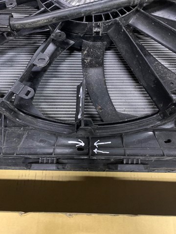 LAND ROVER LR152151 в наличии Кривой Рог