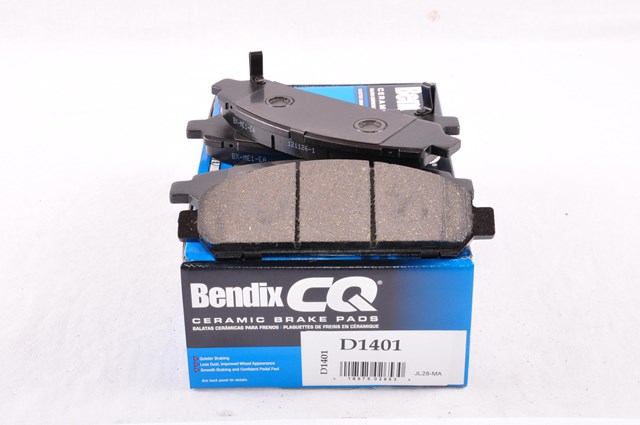 Колодки передние 044650T010 BENDIX