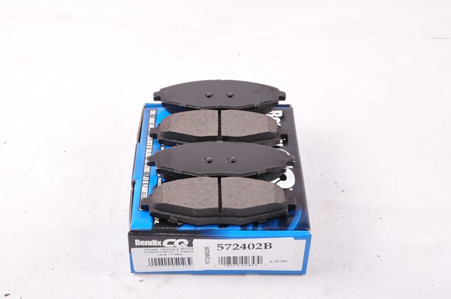Передние тормозные колодки 572402B BENDIX
