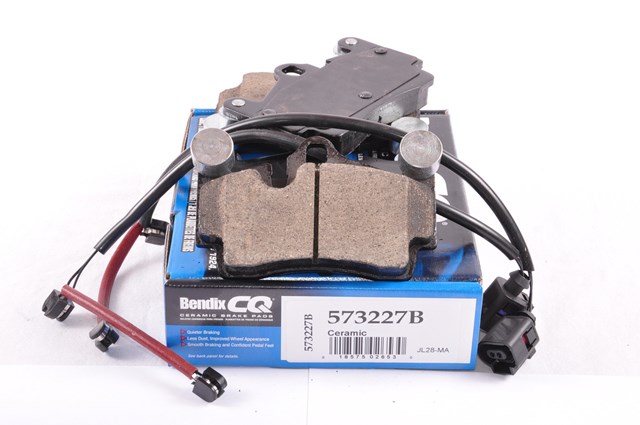 Комплект задних колодок 573227B BENDIX
