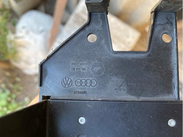 VAG 1J0937506 Блок предохранителей в наличии Тернополь