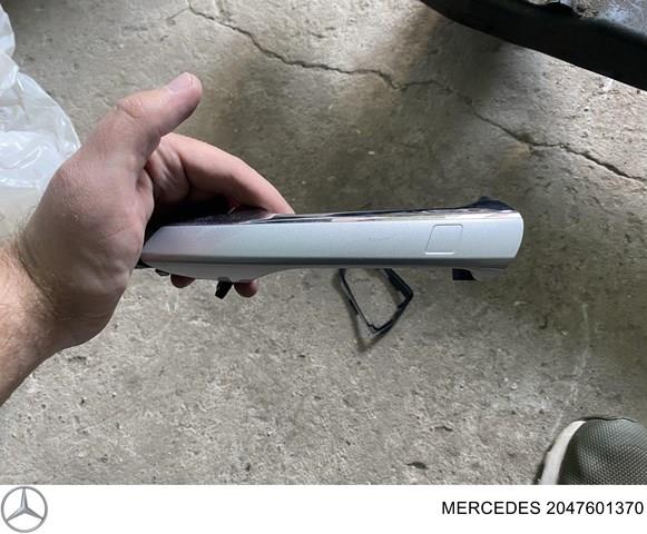 Ручка двери передней наружная левая 2047601370 MERCEDES