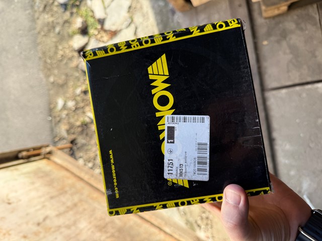 Опора заднего амортизатора Бмв 5