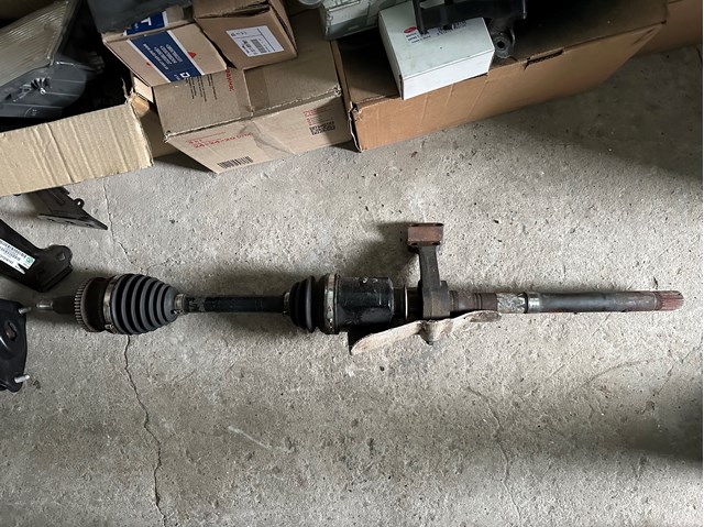 Полуось передняя, правая 49501C5250 HYUNDAI
