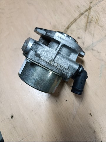 Насос вакуумный 146502327R RENAULT