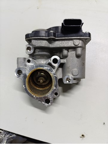 147100361R RENAULT Клапан ЕГР купить в Кривой Рог