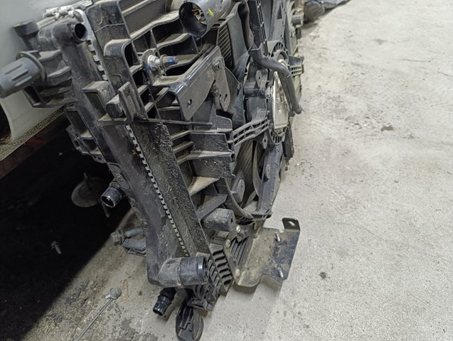 214811275R RENAULT Диффузор радиатора охлаждения, в сборе с мотором и крыльчаткой купить в Тернополь