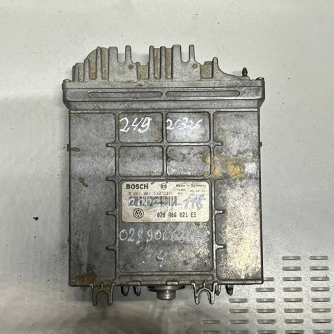 Компьютер двигателя 028906021ES VAG