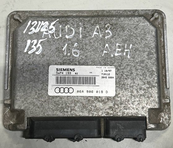 Электронный блок управления двигателем 06A906019D VAG