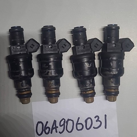 Топливные форсунки 06A906031 VAG
