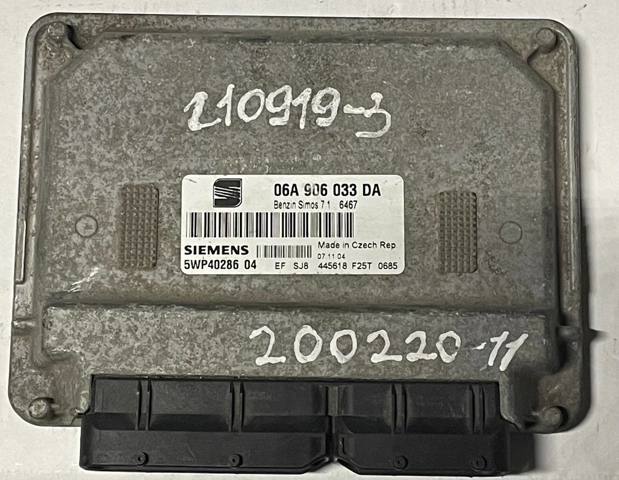 ЭБУ двигателем 06A906033DA VAG