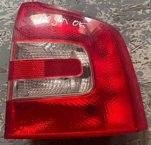 Правый стоп Skoda Octavia 2 A5