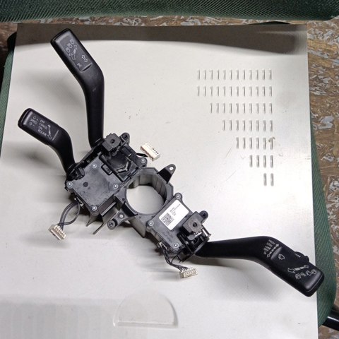 Переключатель подрулевой в сборе Volkswagen Passat 200 B7