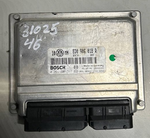 ЭБУ двигателем 8D0906018R VAG