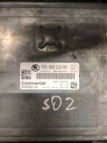 ЭБУ двигателем 03L906023NF VAG