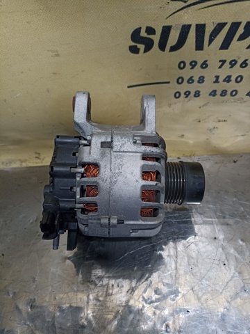 Генератор автомобильный 231006RC0A NISSAN