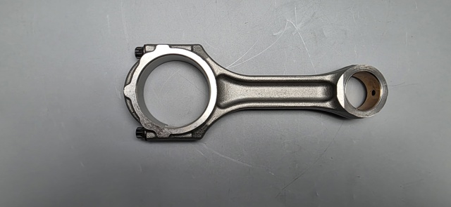 1115A035 MITSUBISHI Шатун поршня двигателя купить в Сумы