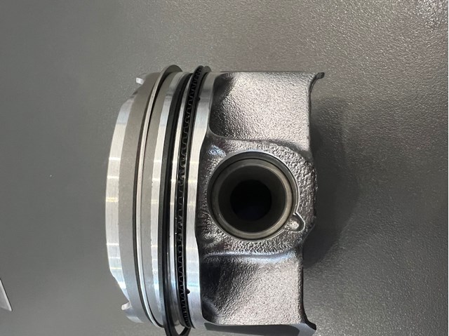 11259468869 BMW Поршень с пальцем без колец, STD купить в Каменское