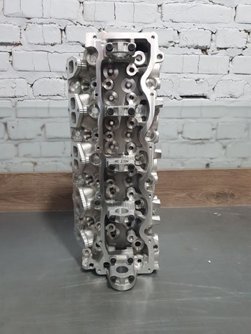 4929776 FORD Головка блока цилиндров (ГБЦ) купить в Житомир
