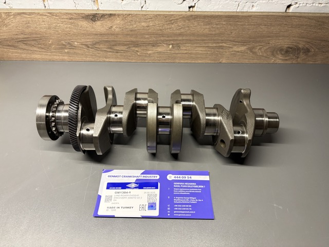 Блок цилиндров двигателя LR082541 LAND ROVER