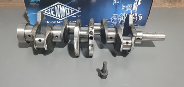 Коленвал двигателя MD376961 MITSUBISHI